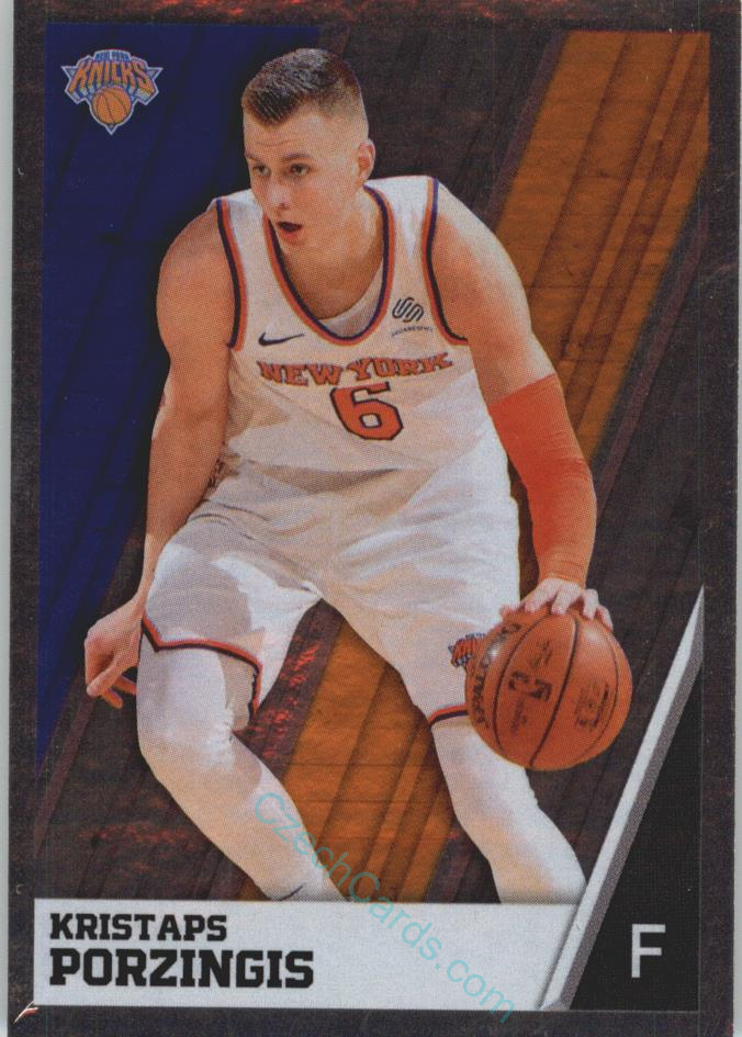 Kristaps Porzingis 2018/19 Panini sticker Euro ed. foil #160