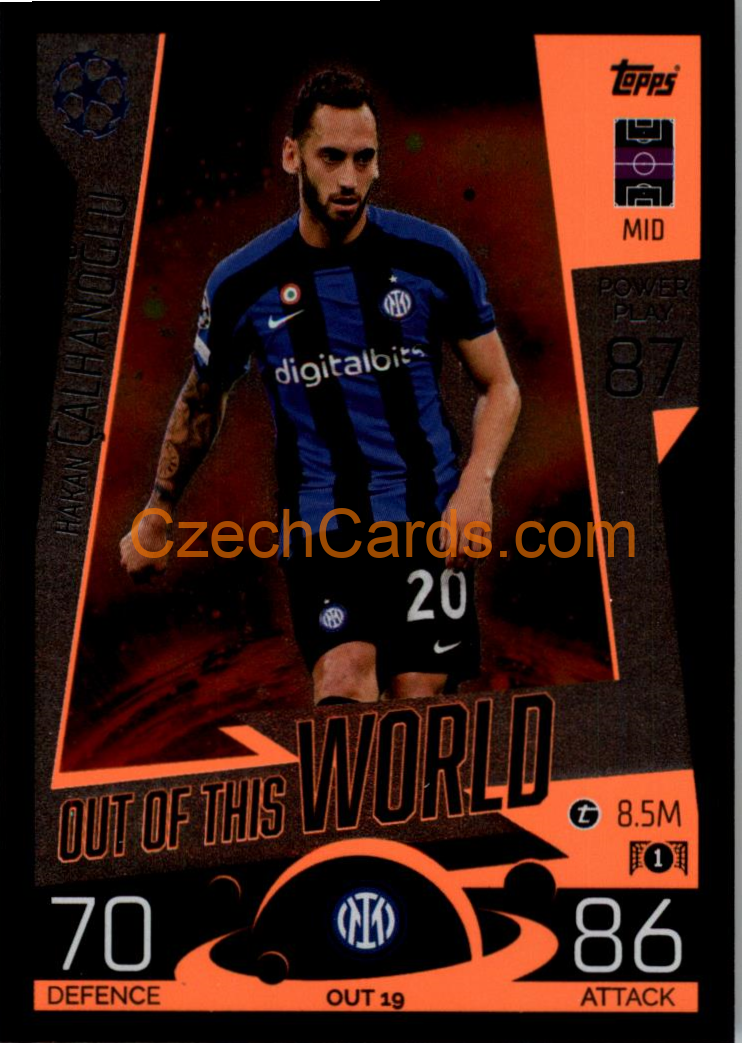 Hakan Çalhanoğlu (FC Internazionale Milano 2022/23 Match Attax Extra #OUT 19