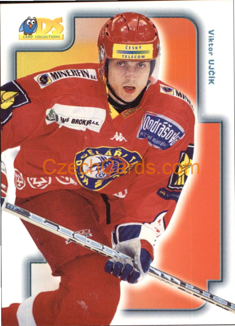 Viktor Ujčík DS 2001/02 hokejová kartička #55