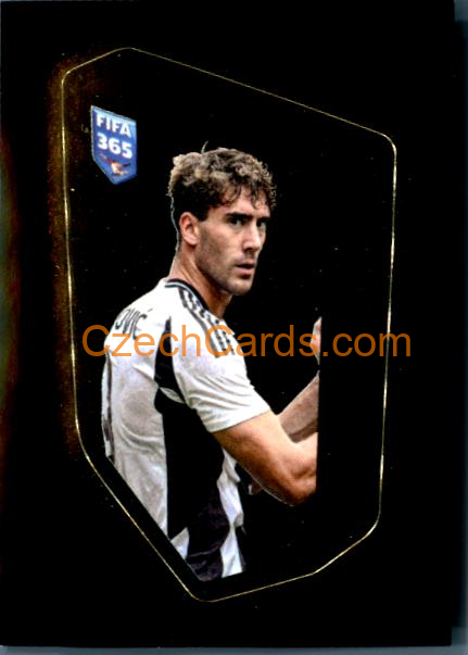 Dušan Vlahović 2025 FIFA 365 sticker Gold #VLA